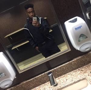 Meet your Posher, Lorean